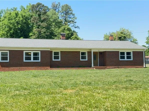 5812 Kings Ct, Pleasant Garden, NC 27313
