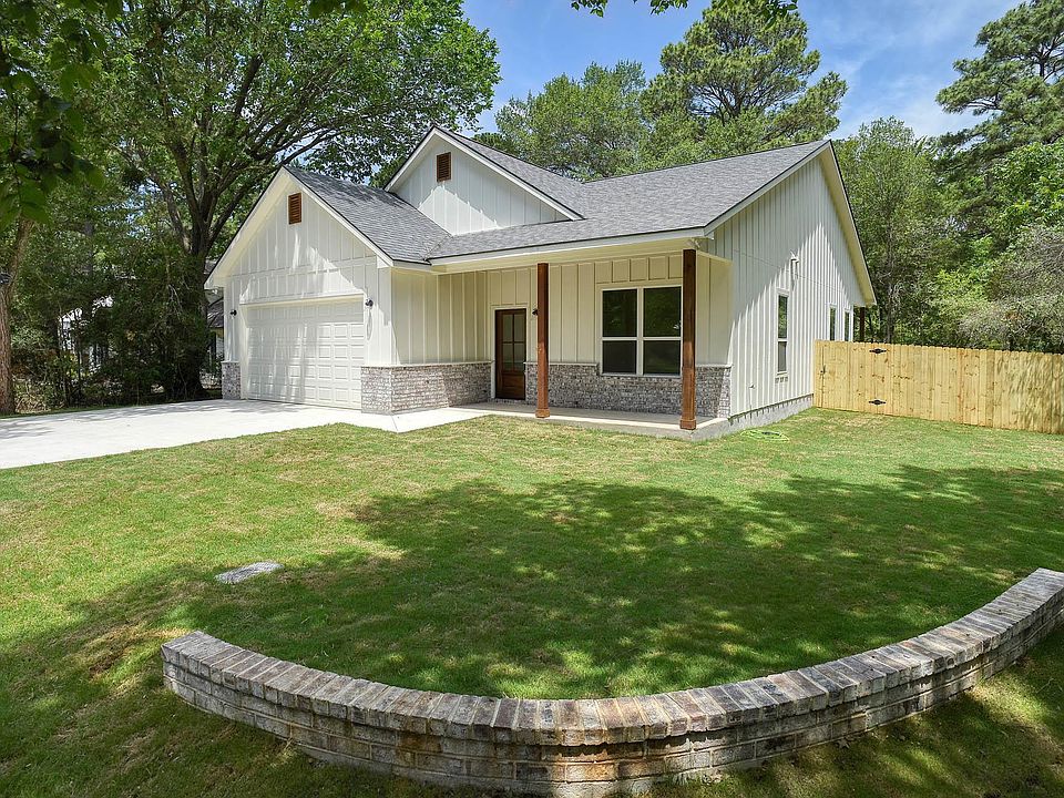 1st image of 104 Pony Grass Ln