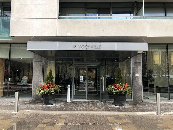 4th image of 18 Yorkville Ave #2105