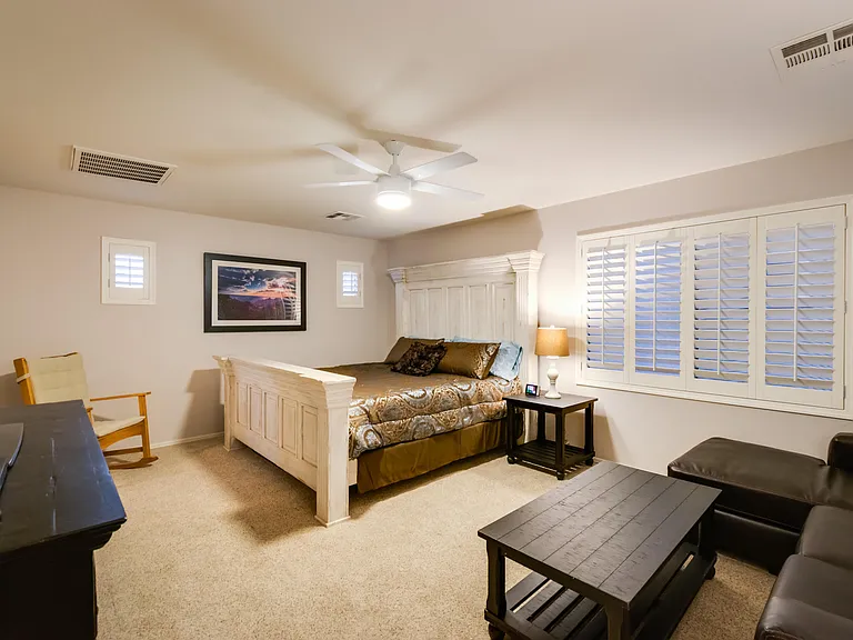3327 E Loma Vista St — Photo 17