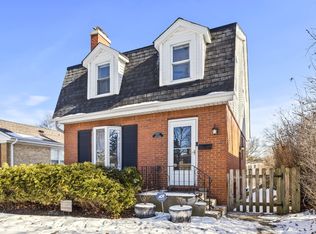 9727 Tripp Ave, Skokie, IL