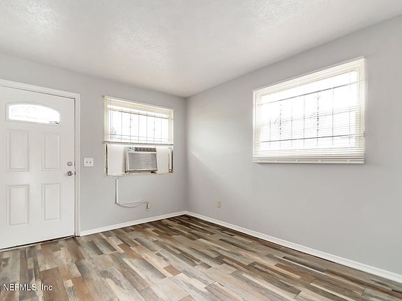 2nd image of 7216 KEN KNIGHT Drive W