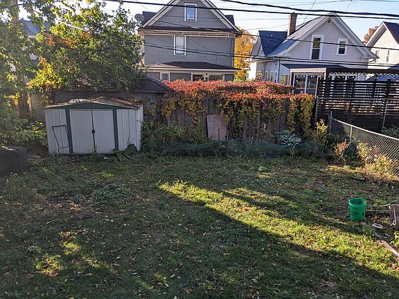 4th image of 1132 Dayton Ave
