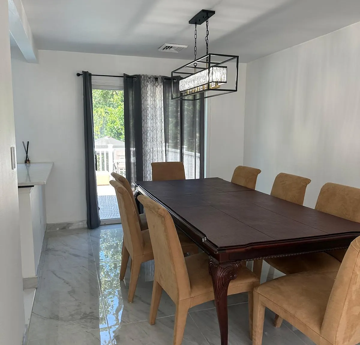 4 bed, 1760 sqft, $2,800 — Photo 4