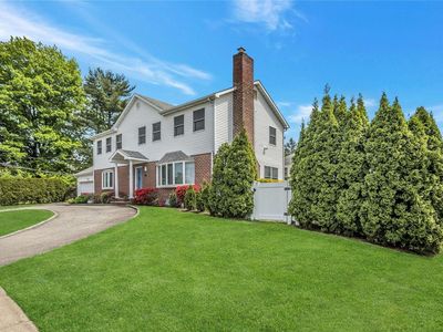 76 Bayberry Avenue, Garden City, NY, 11530
