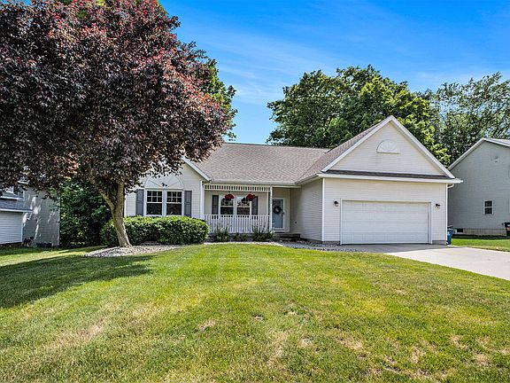 3rd image of 6628 Jousma Ct SE