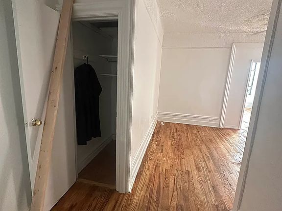 4th image of 302 72nd St APT 2B