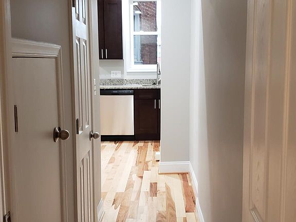 Hallway to kitchen