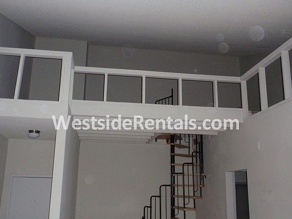 1st image of 10965 Fruitland Dr APT 313