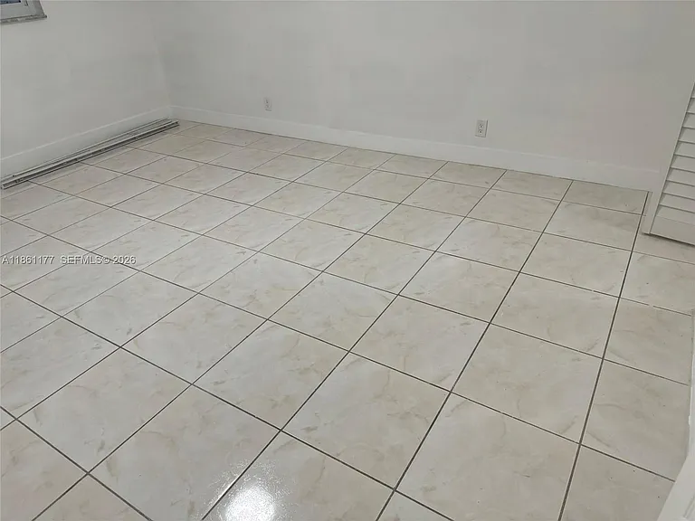 732 SW 6th St #732 — Photo 13