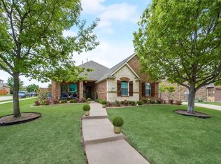 1022 Dancing Waters Ave, Forney, TX 75126