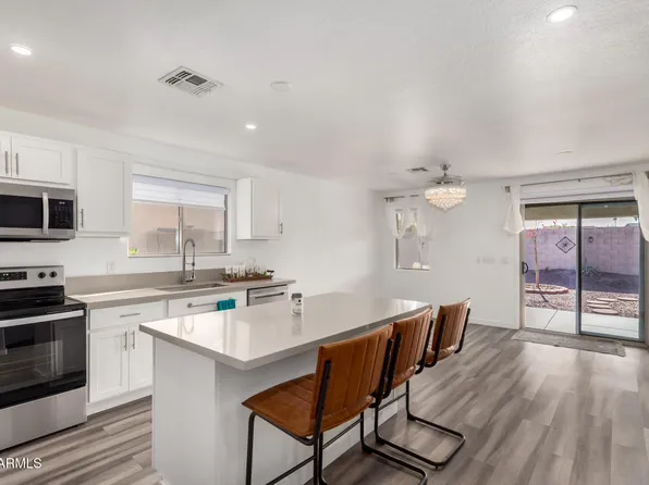 30124 N SUNRAY Drive, San Tan Valley, AZ 85143