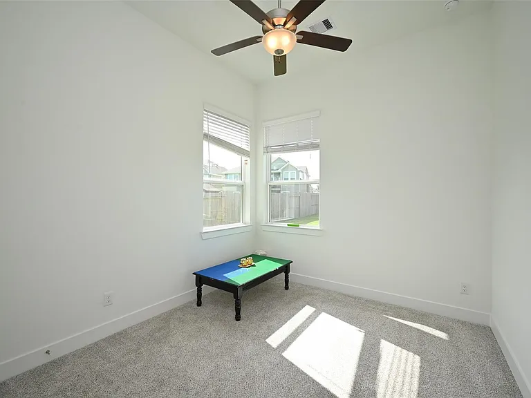 1535 Cathedral Bend Dr — Photo 9