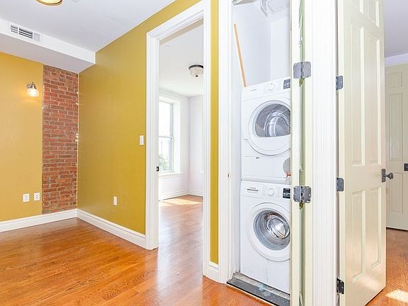 3rd image of 236 Meserole St #3BF