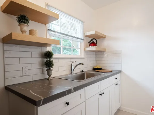 823 Highland Ave APT 4, Glendale, CA 91202