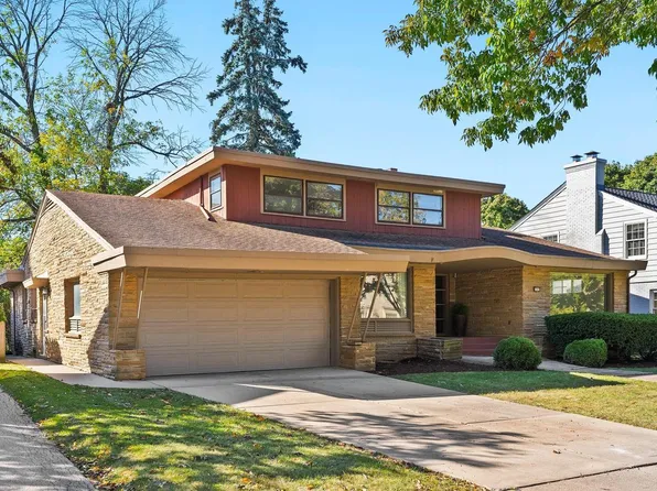 2301 East Glendale AVENUE, Whitefish Bay, WI 53211