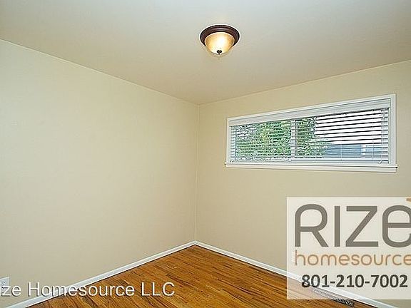4th image of 1141 N Topaz Dr