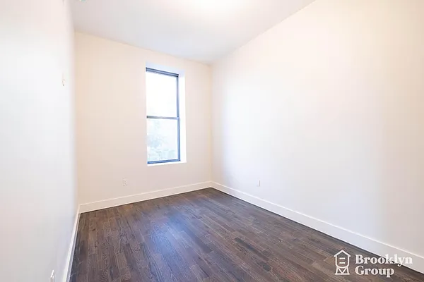 Rented by Brooklyn Group | media 18
