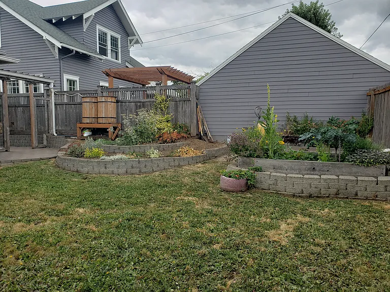 4512 N Commercial Ave — Photo 18