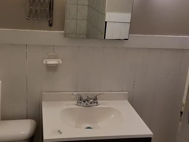 486 Auburn Ave #1 — Photo 2