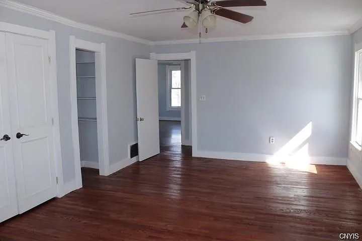 360 S Indiana Ave — Photo 28