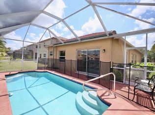 1279 NW 192nd Ter, Pembroke Pines, FL 33029