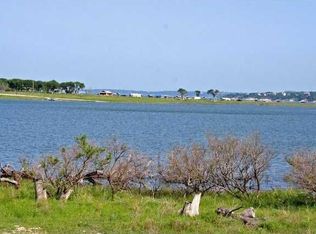 2984 Lakeshore Dr, Canyon Lake, TX 78133