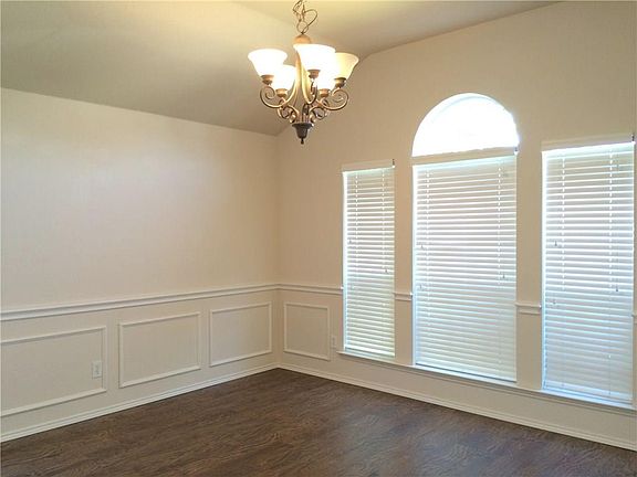2nd image of 5320 Mirage Dr
