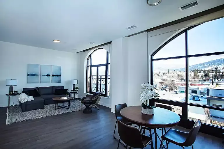 1 bed, 1.0 bath, 610 sqft, $1,650 — Photo 2
