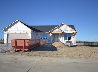 5531 Willow Crossing St, Smithton, IL 62285