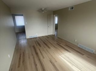 721 Thompson Dr, Florissant, MO 63031