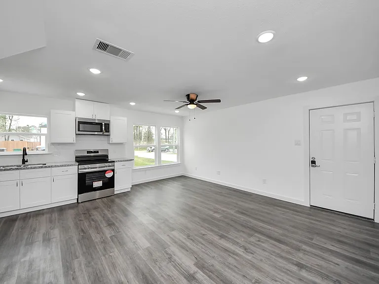 8213 Richland Dr #A — Photo 9