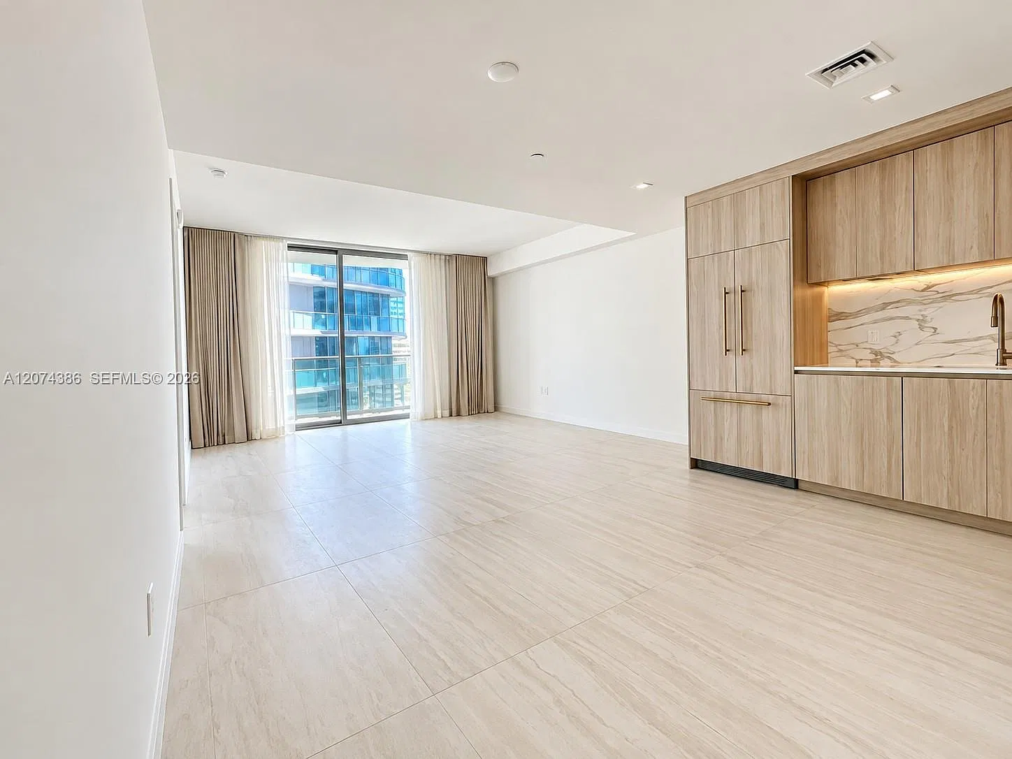 Brickell Point — Photo 3