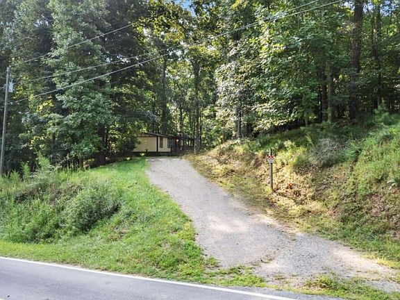 4th image of 3068 Pierce Rd