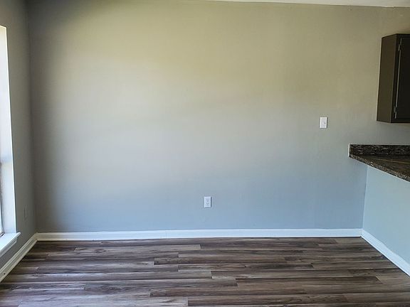 5th image of 425 51st St #7b9fa3e78