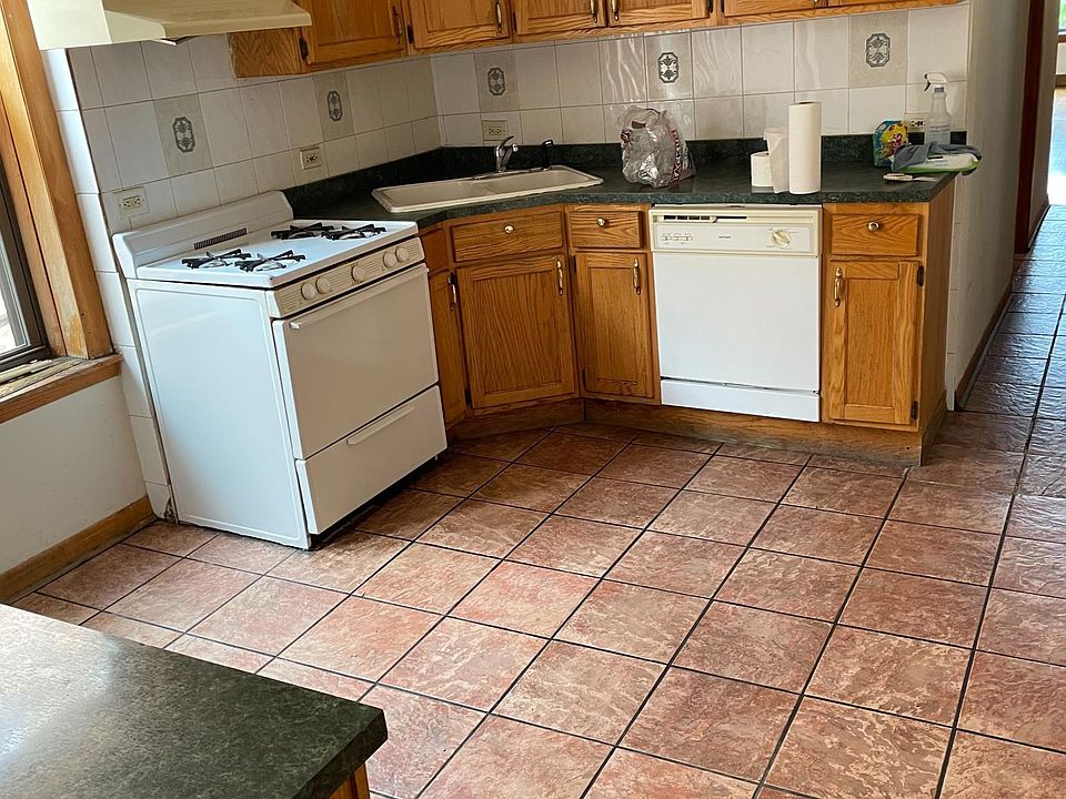 1st image of 902 N California Ave #3F