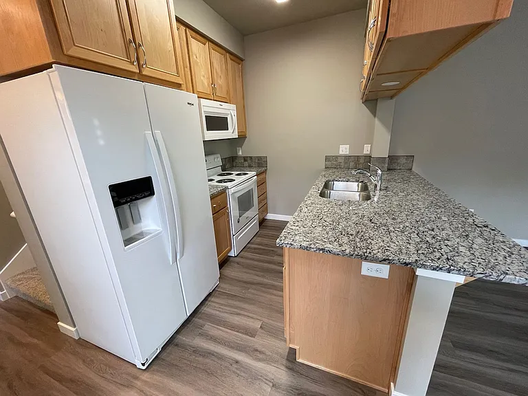 88 W 15th Ave — Photo 10