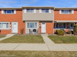 8095 Coventry St, Westland, MI 48185