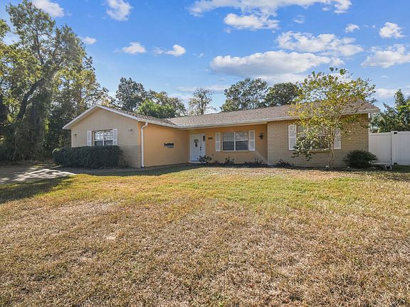 2nd image of 13382 Banyan Rd