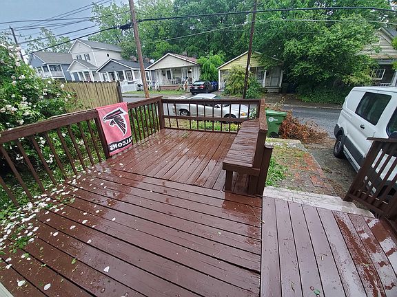 Front Deck with Built in seating