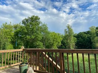 719 Birch Hollow Dr, Antioch, IL 60002