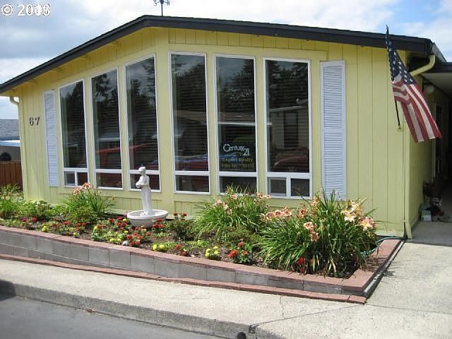 1st image of 17401 SE 39th St