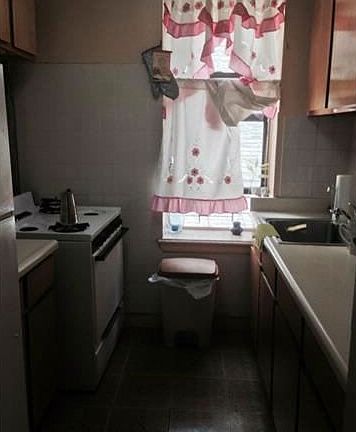 5th image of 2089 Amsterdam Ave APT D1