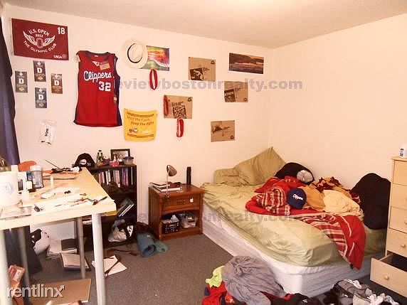 2nd image of 6 Gerald Rd #218