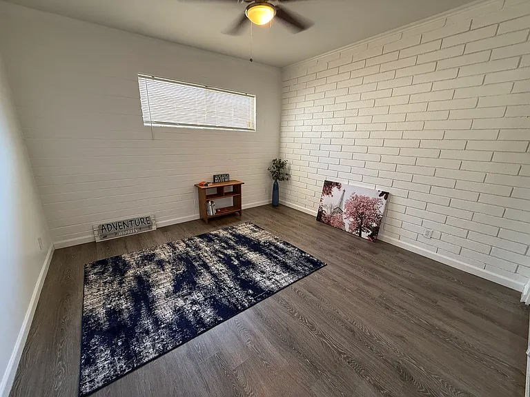 524 W Malibu Dr #4 — Photo 10