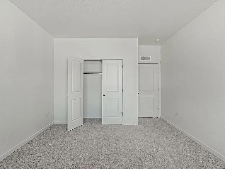 8374 E 132nd Pl — Photo 17