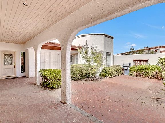 4th image of 256 Casas Bellas Ln