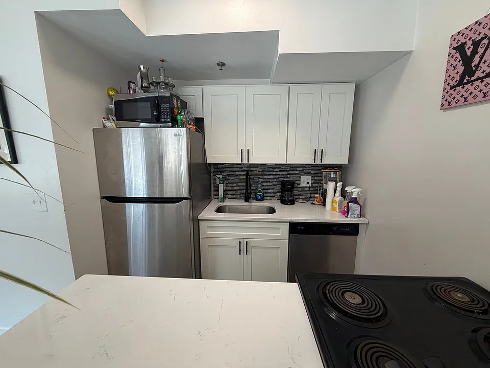 211 Onset Ave