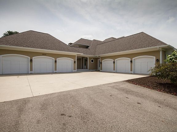 3rd image of 5885 Montreux Hills Dr