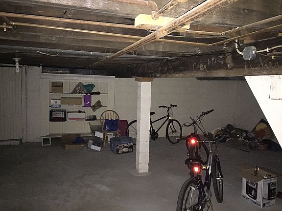 3rd image of 234 Sinclair Ave